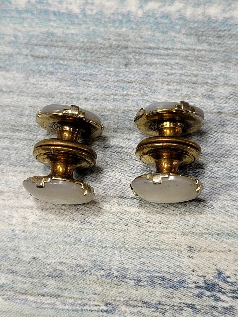 B & W Co. Mother of Pearl Kum-A-Part Cufflinks.